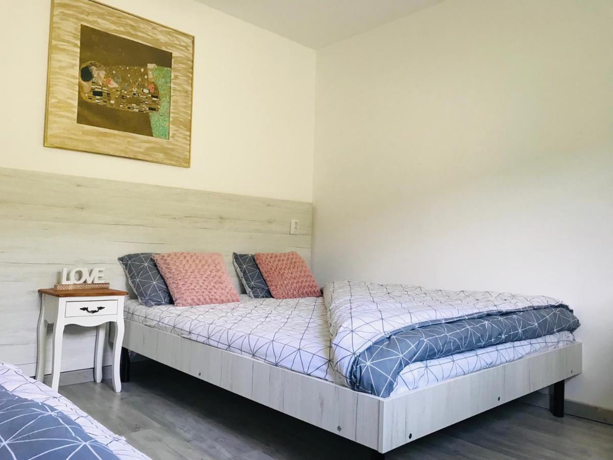 Motel Casa Ryana Self Check-In Gilău Zewnętrze zdjęcie