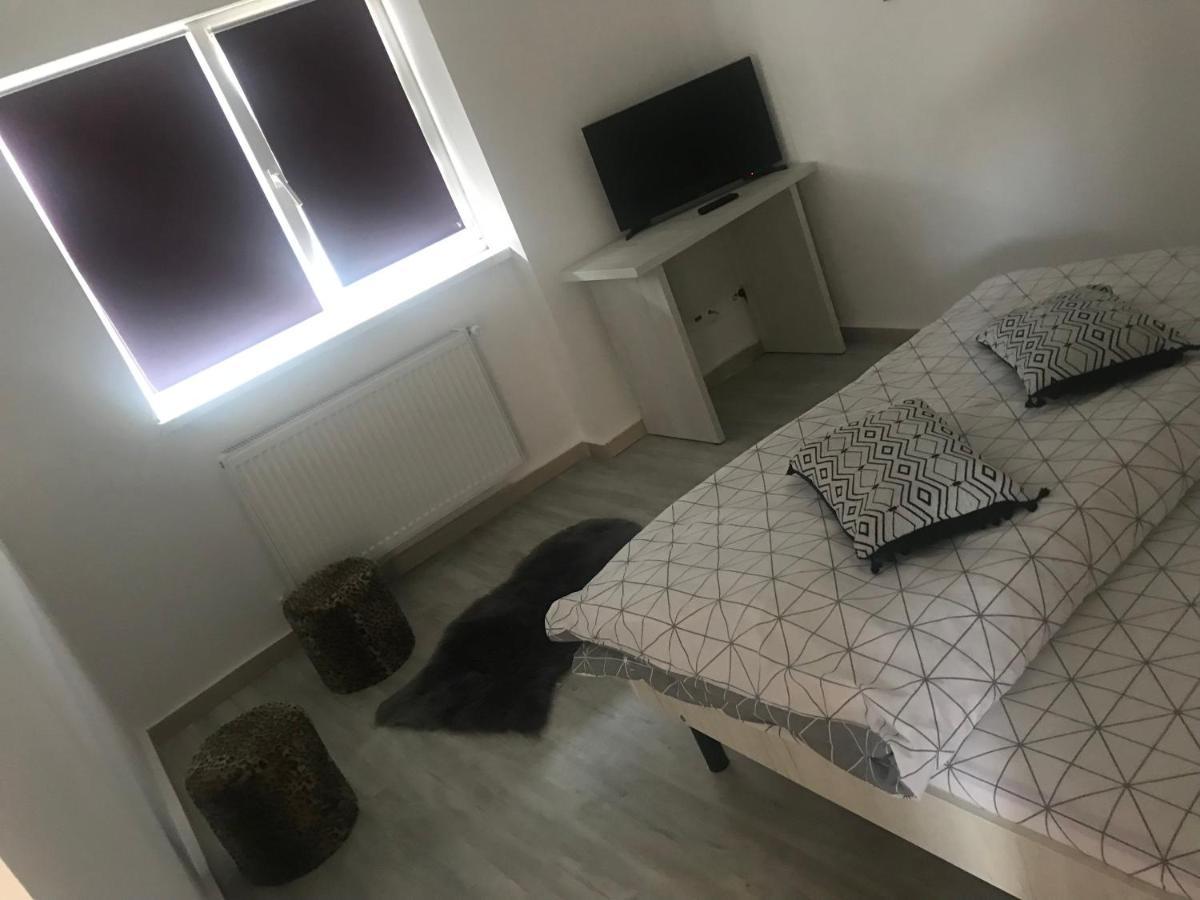 Motel Casa Ryana Self Check-In Gilău Zewnętrze zdjęcie