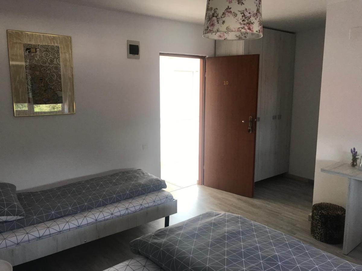 Motel Casa Ryana Self Check-In Gilău Zewnętrze zdjęcie