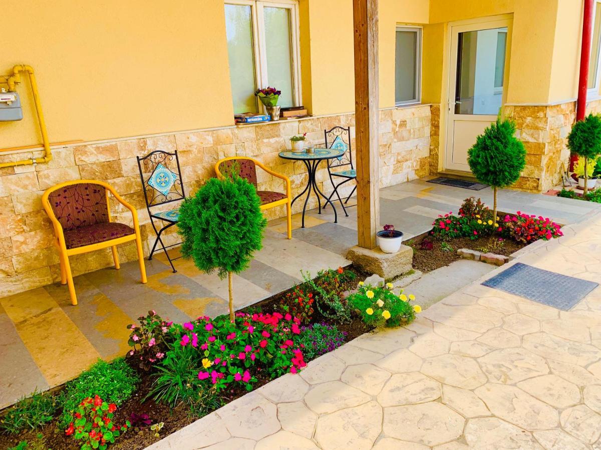 Motel Casa Ryana Self Check-In Gilău Zewnętrze zdjęcie